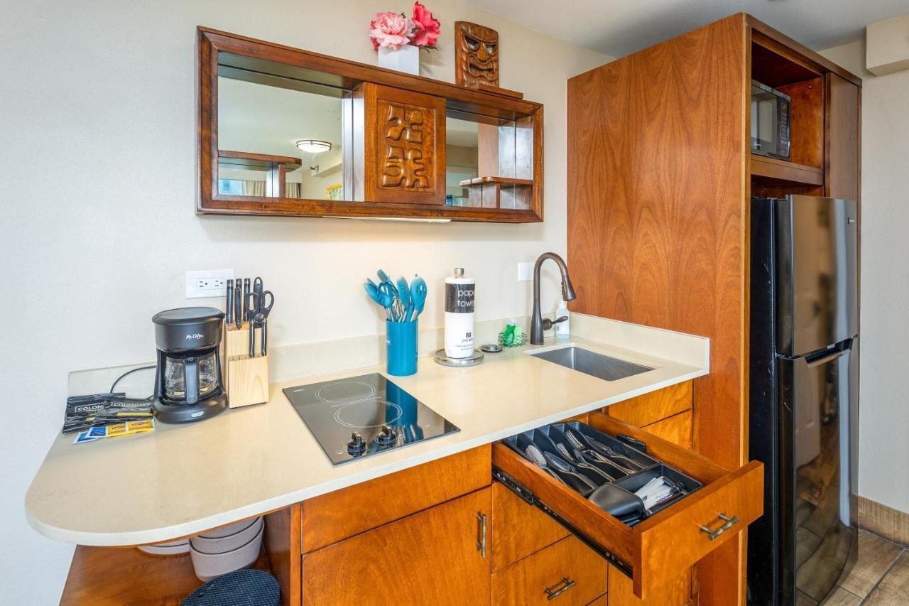 Gorgeous One Bedroom Bamboo Blocks From The Beach โฮโนลูลู ภายนอก รูปภาพ