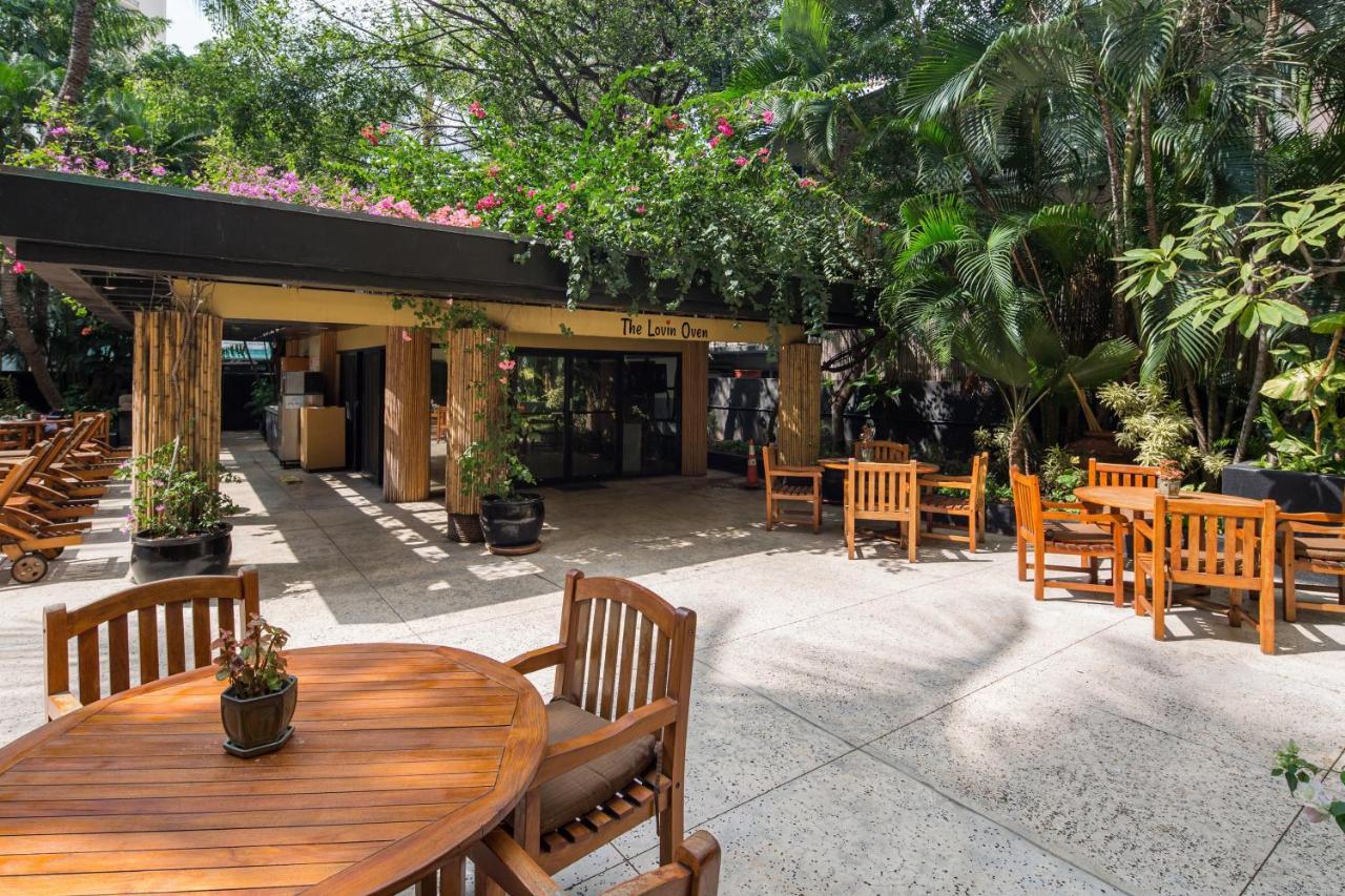 Gorgeous One Bedroom Bamboo Blocks From The Beach โฮโนลูลู ภายนอก รูปภาพ