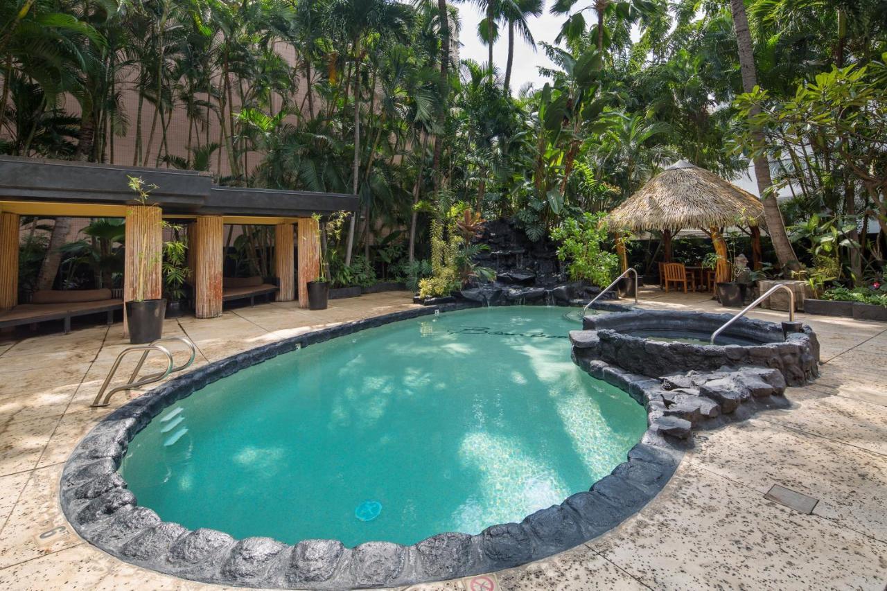 Gorgeous One Bedroom Bamboo Blocks From The Beach โฮโนลูลู ภายนอก รูปภาพ